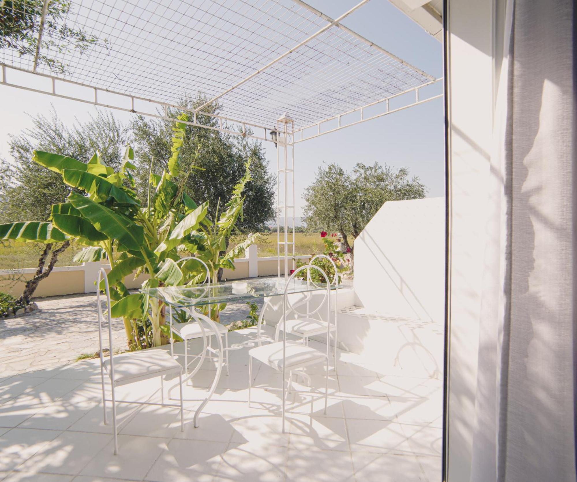 Mirsini Studios & Apartments Апарт-отель