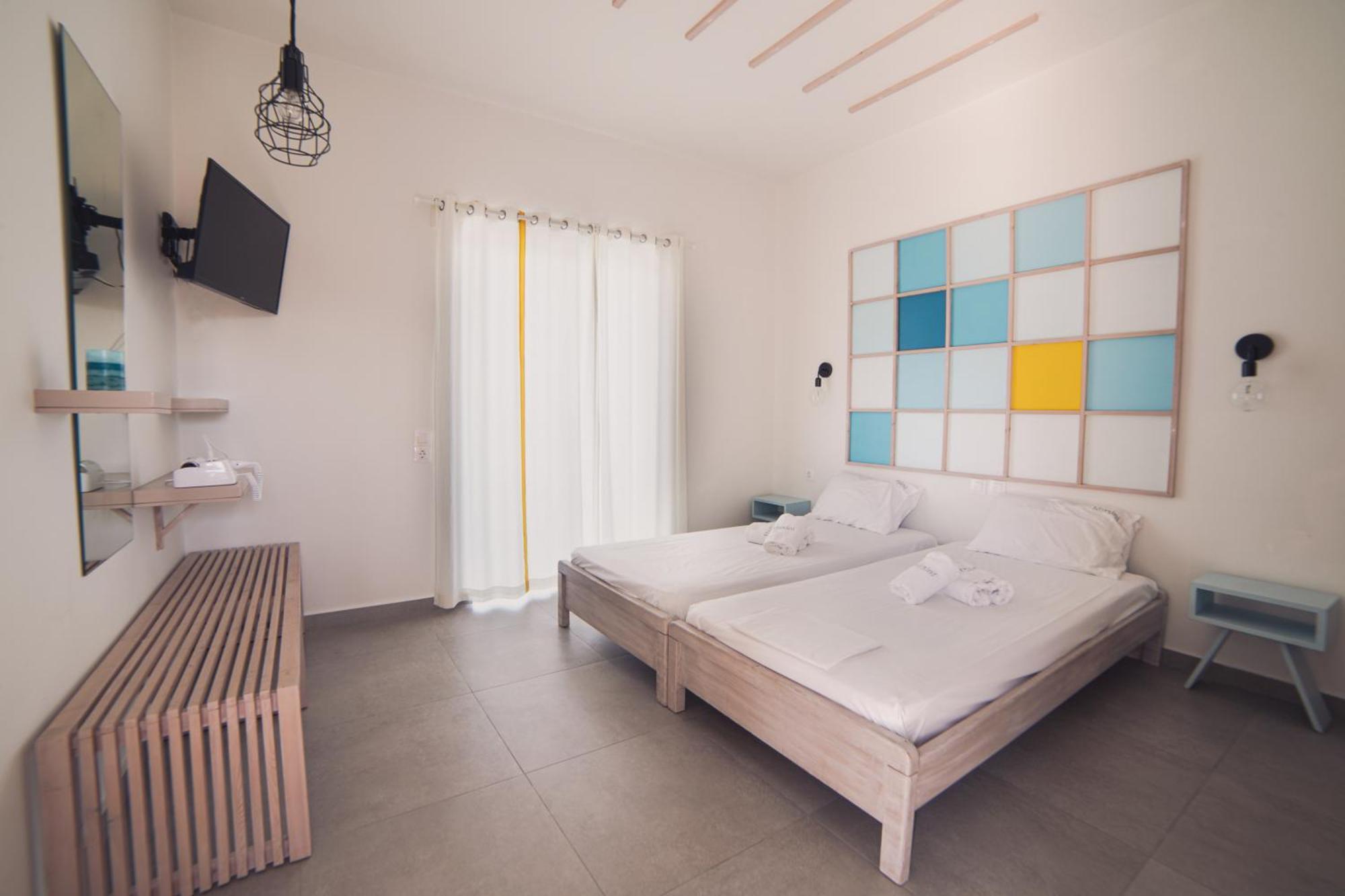 Mirsini & Hotel apartamentowy 2*