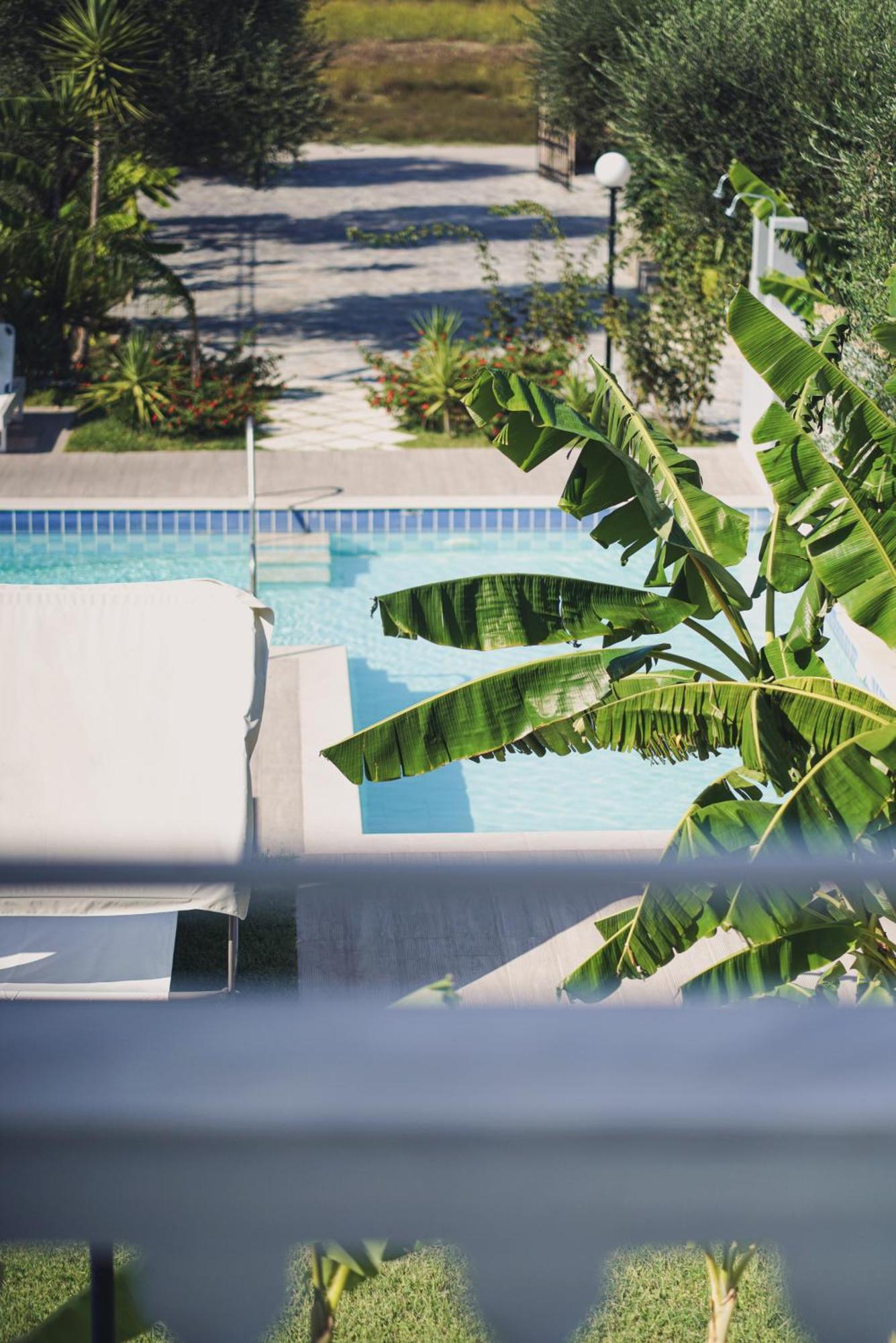 Hotel apartamentowy Mirsini & Laganas