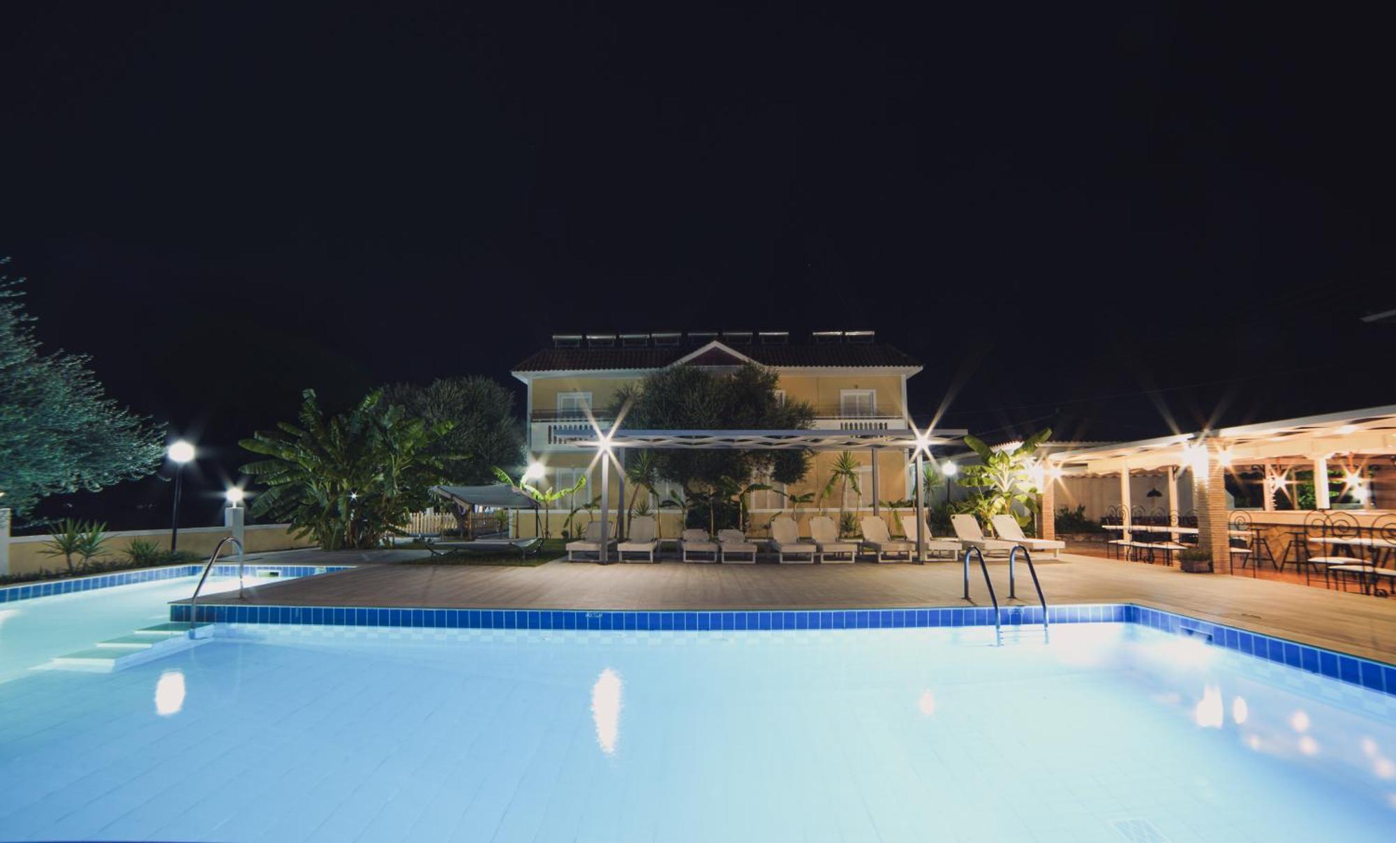 Mirsini Studios & Apartments Aparthotel 2*
