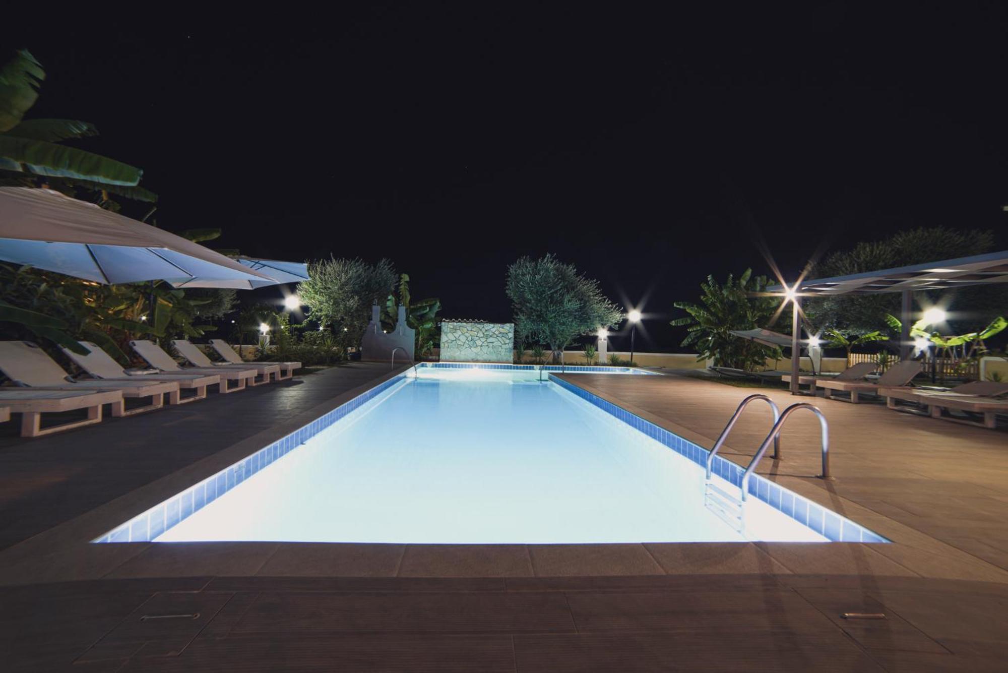 Aparthotel Mirsini Studios & Apartments 2*