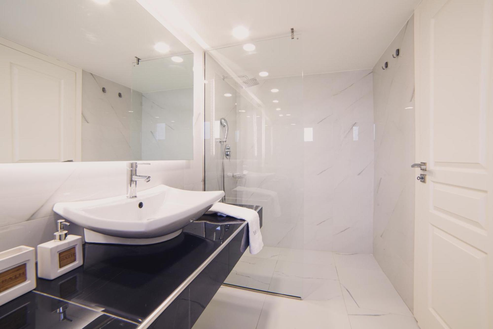 Mirsini Studios & Apartments Aparthotel