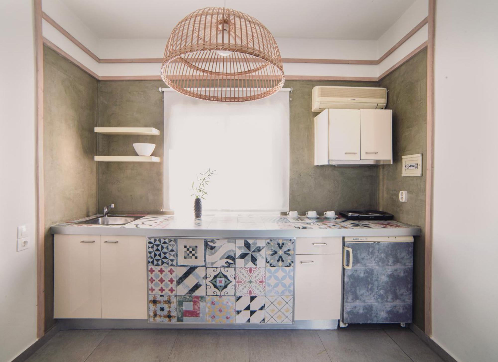 Mirsini Studios & Apartments